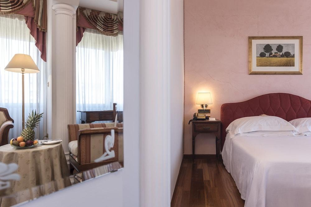 Hotel Plaza Pescara Zewnętrze zdjęcie